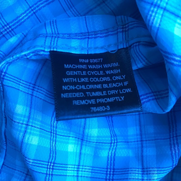 St. John's Bay Quick Dri Blue Button Down, NWT, S - Picture 12 of 15